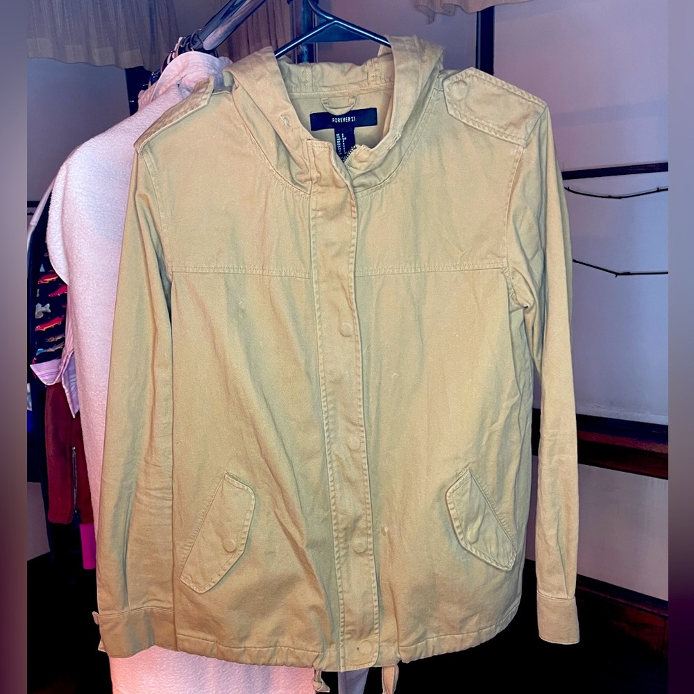 Beige women’s short hooded cargo jacket size S
